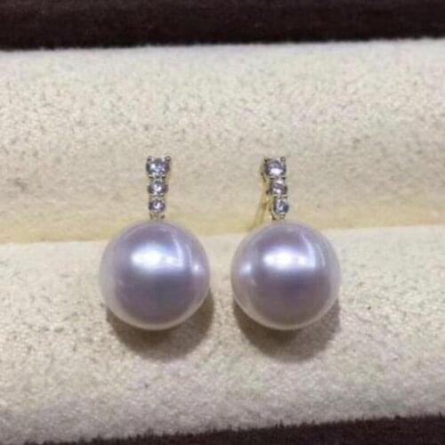 Elegant 10-11mm south sea round white pearl earring 14k