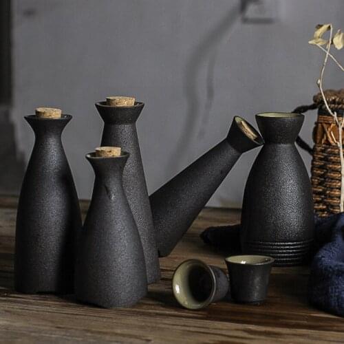 Black Ceramics Hip Flask Personalized Antique Style Self Sealing Wine Bottle Sandblasted Glazed Copas De Vino Home Garden EF50HF