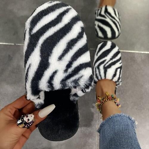 Women New Autumn and Winter Indoor Fuzzy Slippers Female Plush Slippers Flat With Fuzzy Slipper