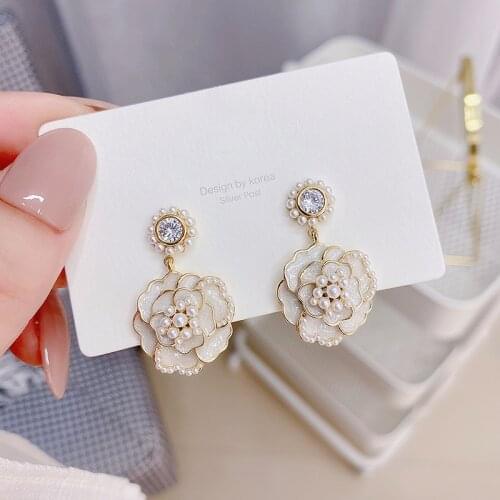 JUWANG Jewelry Gifts Pure pearl Camellia Earrings Temperament Advanced Atmosphere Earrings Summer French Earrings for Women