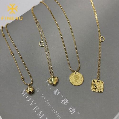 FINE4U N778 Vintage Queen Medallion Coin Pendant Necklace Dainty Minimalist Heart Necklace for Women