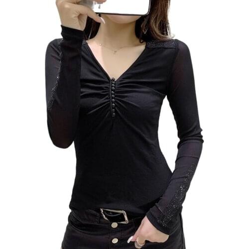 Black bottoming shirt womens long-sleeved spring and autumn new T-shirt V-neck slim lace womens top