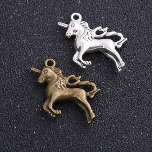 2pcs 28*37mm Charms Horse Union Two Color Pendant Findings Accessories DIY Vintage Choker Necklace