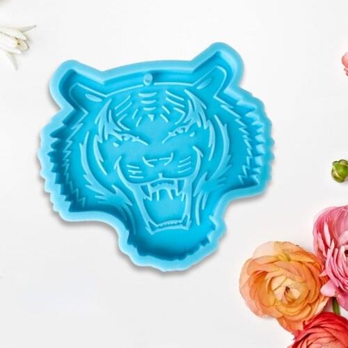 Tiger Keychain Epoxy Resin Mold DIY Crafts Jewelry Casting Tool Necklace Pendant Silicone Mould Drop Shipping Soap Making