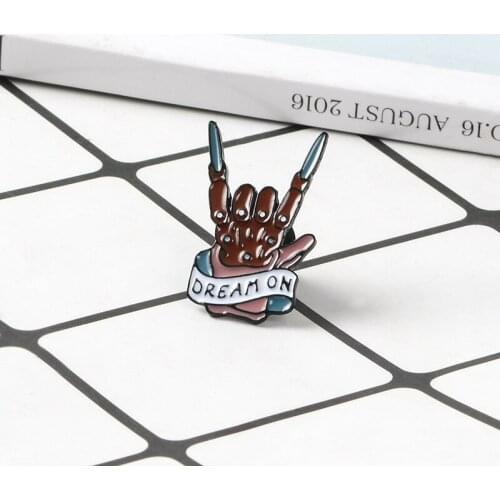 Cartoon DREAM ON Enamel Pins Badge Brooch Rock Band Lapel pin Denim Shirt Collar Punk Creative Fashion Jewelry Gift accessories