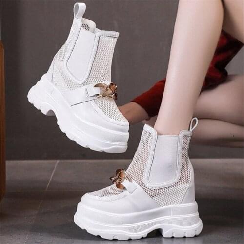 2021 New Spring Summer Fashion Womens Running Sneakers Platform Comfortable Hollow Out Breathable Trend Old Shoes 34-39 Hot