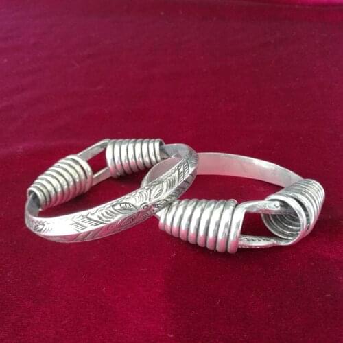 Charming Handmade Miao silver traditional mens and womens rough solid carved twisted silk bracelet