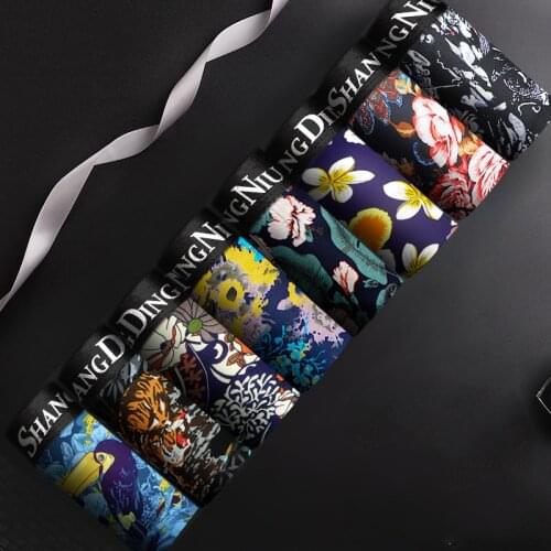 2021 95%Cotton MenS Underwear Boxers Four Corner Underpants Trend Middle Waist Comfortable Breathable Young Students Printing