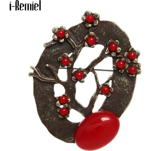 Retro Tree Flower Brooches for Women Red Stone Hollow Suit Lapel Pin Metal Jewelry Scarf Buckle Female Hat Bag Pins Accessories