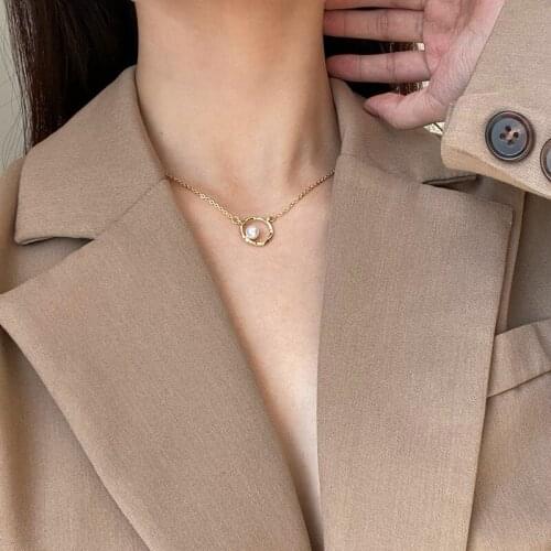 Simple Geometry Circle Necklace Temperament Aesthetic Pearl Choker Fashion Minority Collarbone Chain Female Jewelry Gift