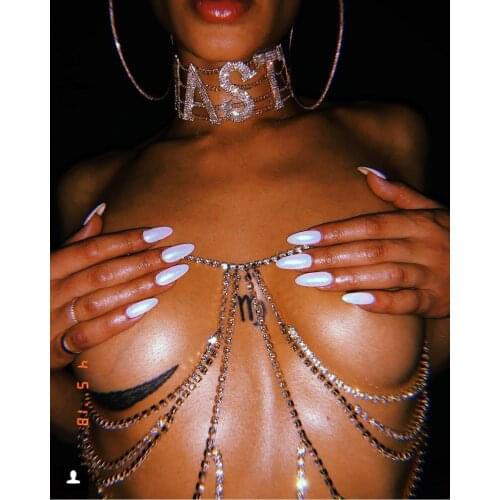 Beach Sexy Chest Chain for Women Full Rhinestone Chest Chain Shining Crystal Bra Body Necklace Choker Jewelry Nipple Rings
