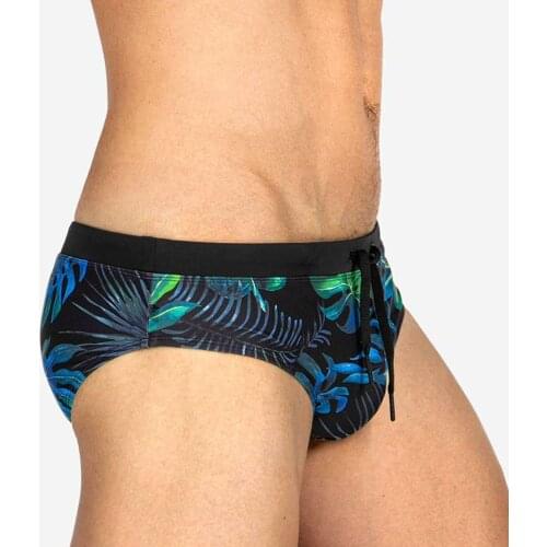 Breathable Men Swimwear Sexy Briefs Swimming Trunks For Bathing 2021 Multi-Color With Cup Swimsuit Bulge Enhancing Swimwear Men