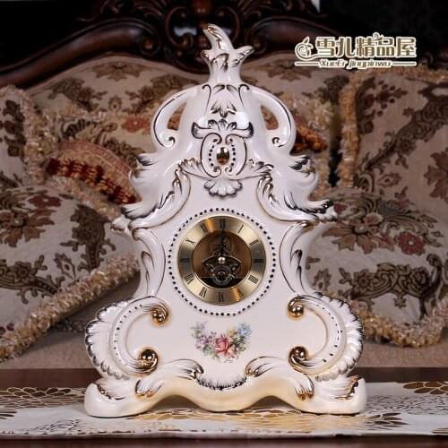 EUROPEAN TABLE CLOCK CREATIVE PERSONALITY CERAMIC GOLD WATCH. SITTING ROOM DECORATION IVORY PORCELAIN ORNAMENTS