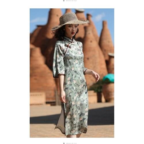 New autumn Chinese retro style mandarin collar slim embroidered high-end improved big-sleeved Cheongsam dress for women