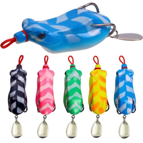 Luya bait silica gel soft bait frog poison toad double hook sequins double color refit Thunder frog silkworm frog black fish