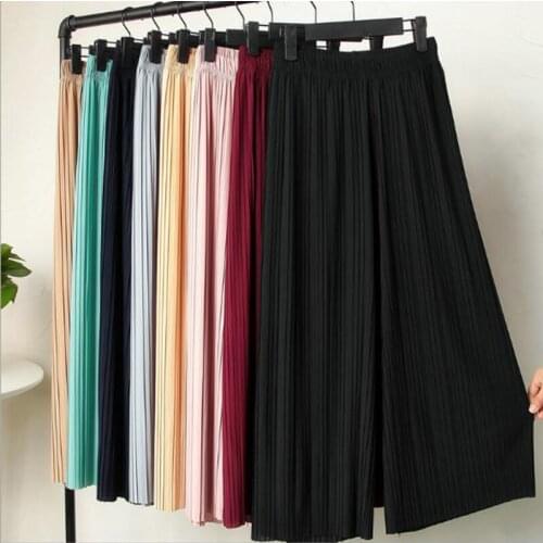 IKENLING 2021 Summer Korean Version of Eight-cent Pleated Wide-leg Pants Pure Color Elastic Waist Casual Shorts Loose Culottes