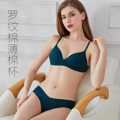 2020 New Thread Cotton Wireless Triangle Bra Cross Thin Cup Girls Bra and Panties Set Underwear Soft Comfortable Women Lingerie