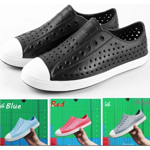 Hole Shoes Men Nativ Jelly Shoes Summer Scarpe Garden Clogs Beach Men Solid Platform Red Sandals Croc Slip on Creek Shoes