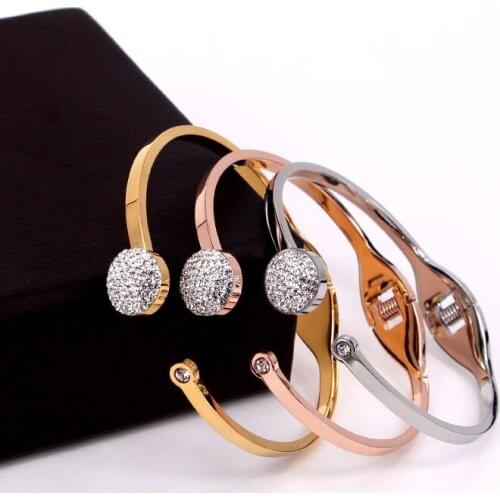 Fashion luxury Stainless steel bracelet crystal Round Glamour Open bracelet bangle female couple gift