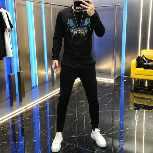 Mens Unique Butterfly Luxury Plus Velvet Fashion Winter British Tracksuit Diamond Sets Warm Sweatshirt
