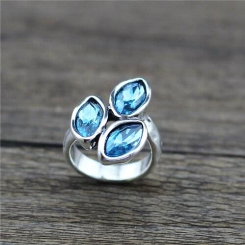 Anslow Fashion Jewelry Top Quality Spain New Retro Colorful Crystal Finger Ring For Women Promise Love Couple Wedding LOW0075AR