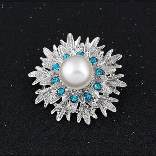 Amazing Attractive Big Simulated Pearl Flower Rhinestone Silver-color Brooches for Women Brooch Pins Jewelry