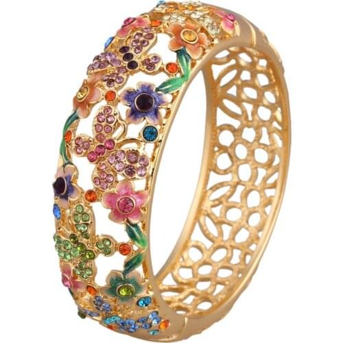 Beijing cloisonne gold-plated bracelet han edition female fashion retro enamel hollow out wide wholesale jewelry gifts