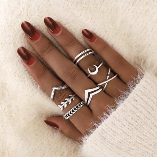 Female fashion retro finger ring fashion party 7 piece set creative retro beauty moon leaf cross ring simple joint ring set