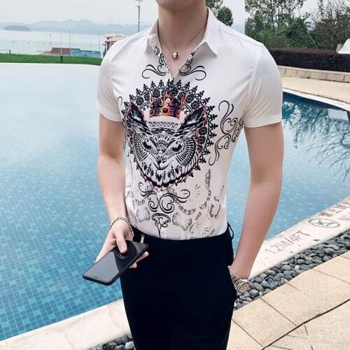 Summer of 19 New Social Boys and Mens Self-cultivation Printed Shirt Owl 2105 Two-color P50