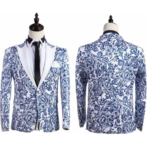 Performing singer, bar, wedding pattern, blue suit, mens suit, mens suit, grooms wedding dress, blue