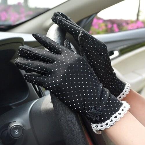 Summer Women Sunscreen Thin Breathable Short Gloves High Elasticity Sexy Lace Dot Drive Female Dance Performance Show Gloves