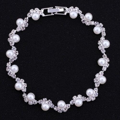 Fashion bracelet bridal accessories Japanese and Korean temperament elegant inlaid rhinestone pearl bracelet bracelet