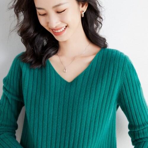 Cashmere V-neck pit strip sweater womens fall 2021 winter slim pullover sweater tight-fitting knitted long sleeves jumper