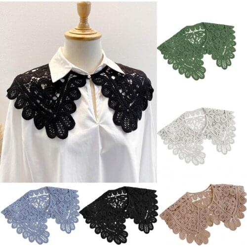 2021 Summer Women Shawl Hollow Lace Flower Summer Shawl Small Vest Scarf Shawl Cape Adornment Banquet Apparel Accessories