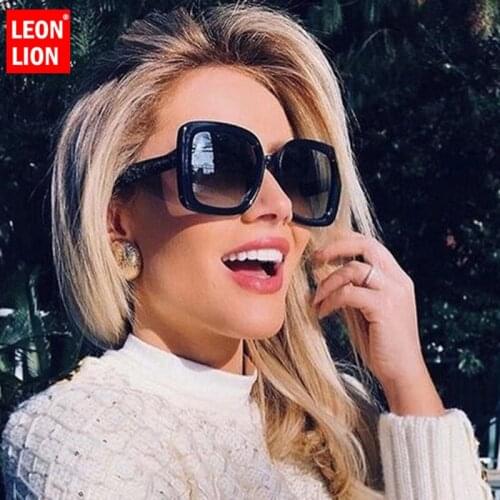 LeonLion 2021 Square Big Frame Sunglasses Women Candy Colors Frame Gradient Oculos Feminino Street Beat Gafas De Sol Mujer