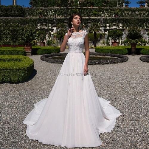 Bohemian Wedding Dress Vintage Lace Appliques Scoop Neckline Open Back A Line Bridal Gowns with Beaded Sash Floor Length 2020