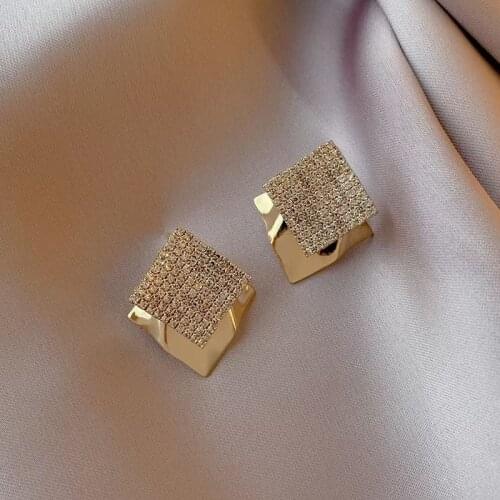 Golden Lady Earrings Bohemian Golden Geometric Earrings Fashion Jewelry Metallic Female Shiny vintage Wedding Earrings