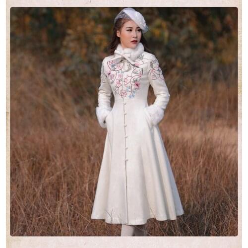 2019 Winter Women Coat Vintage Retro Embroidery Single Breasted Fur Collar Woolen Outerwear Coat real photo