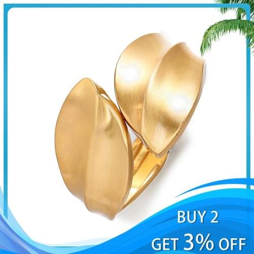 New 2020 Hit Geometric Luxury Bracelet Fashion ladys wristlet Gold closed bracelet wedding Party Jewelry