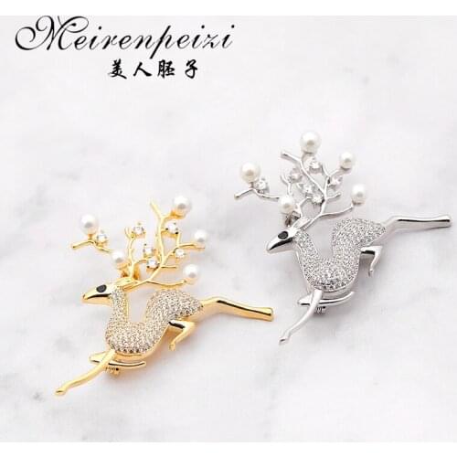 Meirenpeizi Sika deer Brooch Cubic Zirconia Animal Deer Pins Copper Brooches Gold Lovely jewelry for women Romantic Gifts