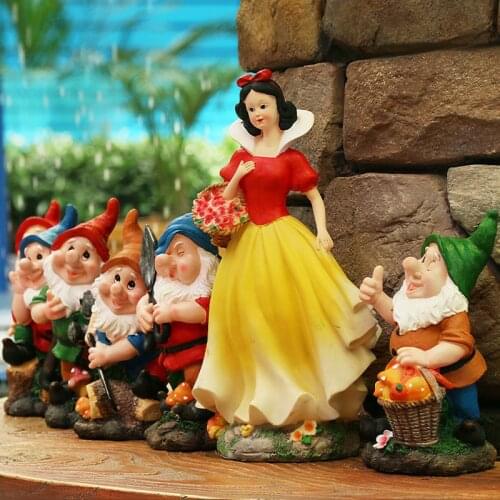 Nordic Creative Resin Snow White Seven Dwarfs Decoration Garden Kindergarten Landscape Home Decorat Ornaments