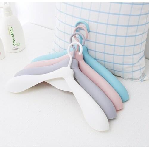 10 PCS Large Plastic Hangers Household Closet Plastic Scarf Hangers Outdoor Clothes Hangers Storage Hangers