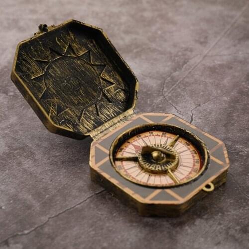 1pc Vintage Hallowmas Party Fancy Toy Compass For Decoration Toy Compass Gift Kids Compass