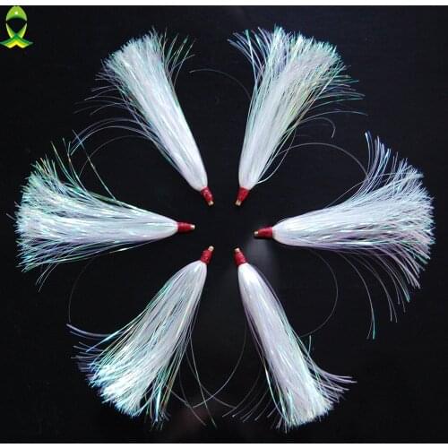 JSM 12pcs/lot Fishing lure accessories Flash white bucktail Teaser for sea fishing leading bait Skirts fish attractor tackle