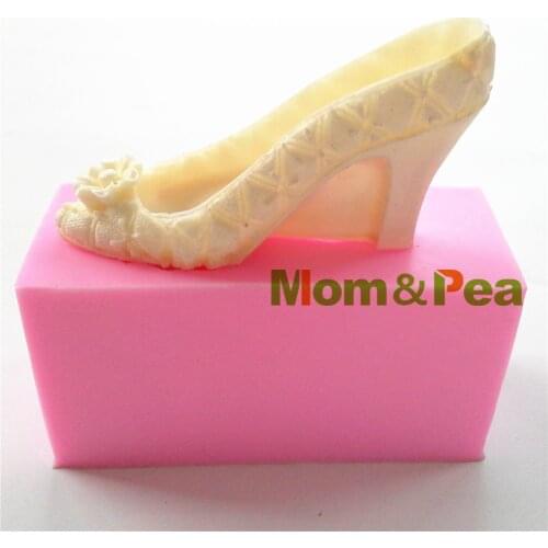 Mom&Pea Footwear