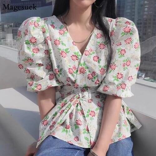 Vintage Sweet Print Chiffon Shirt Woman Puff Short Sleeve Korean Chic V-neck Blouse Women Clothing Lace Up Summer Tops New 14323