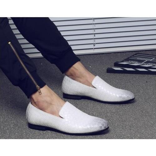 Chaussure homme white blue sapatos slip on loafers formal dress boat shoes men driving smoking slippers male flats plus size