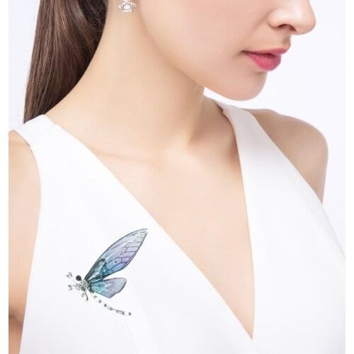 Dragonfly Brooches for Women High Grade Fashion Insect Brooch Pins Coat Accessories Animal Jewelry Gifts