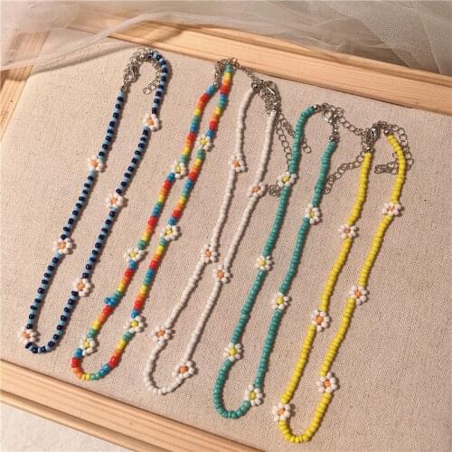 2021 New Boho Sweet Colorful Little Daisy Seed Beaded Necklace For Women Girl Flowers Clavicle Chain Necklaces Collar Jewelry
