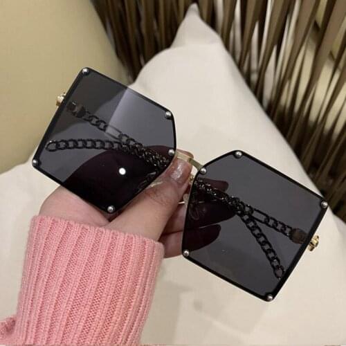 2021 New Women Black Vintage Sunglasses Brand Designer Retro Points Sun Glasses Female Lady Oversize Shades Summer Driver Goggle
